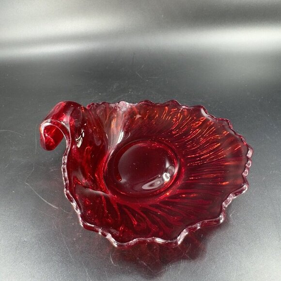 Vintage Viking Ruby Red Glass Leaf Shaped Dish Trinket Dish Small Plate VTG - Picture 8 of 16